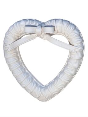 Margaret Furlong 4" Heart Wreath